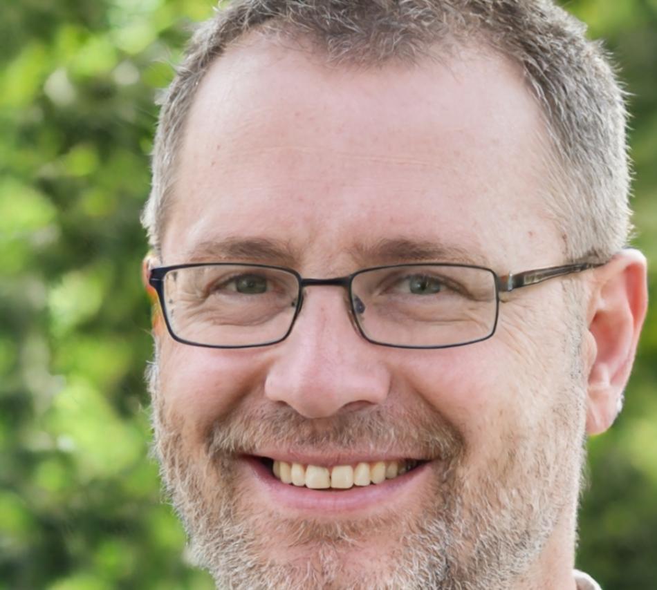 Manufacturing director Torben Vestergaard discussing financial analysis results